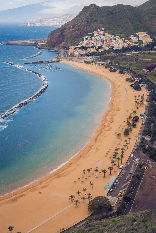 beach yoga playa las Teresitas Santa Cruz de Tenerife